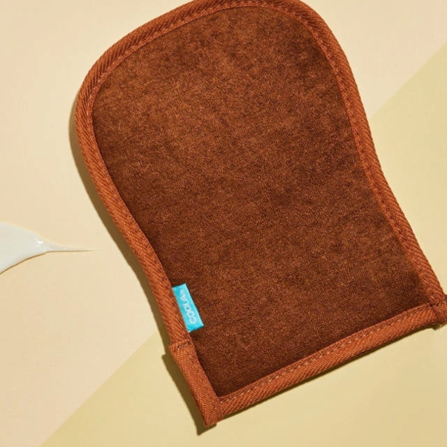 COOLA Sunless Tan 2-in-1 Applicator & Exfoliator Mitt